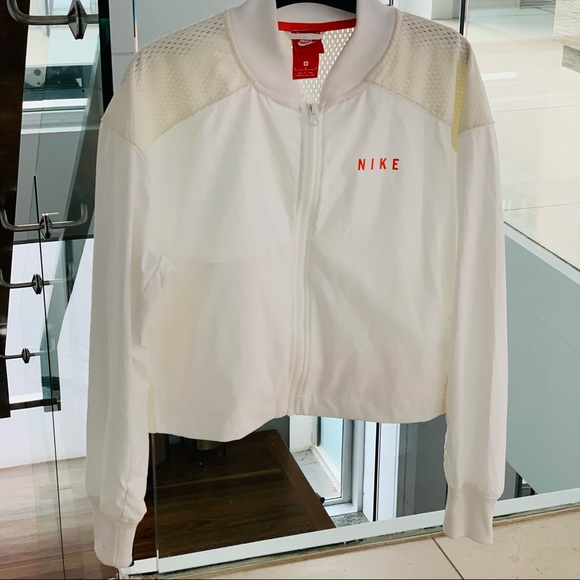 Nike Women’s Mesh Jacket - Size M - Picture 7 of 7